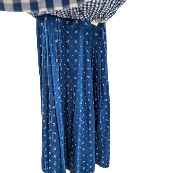 Hammerschmid dirndl size 10 - Picture 8 of 14